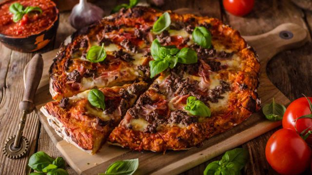 https://australianinvestor.com.au/wp-content/uploads/2018/01/pizza_meat-640x360.jpg